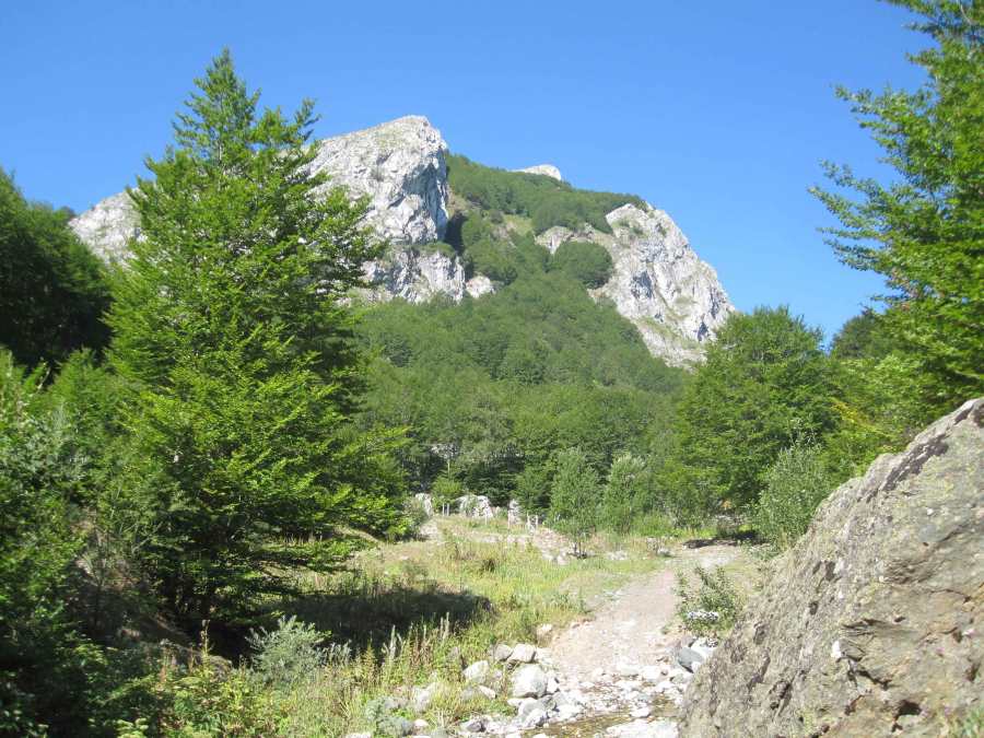 Hiking trails near Vevchani