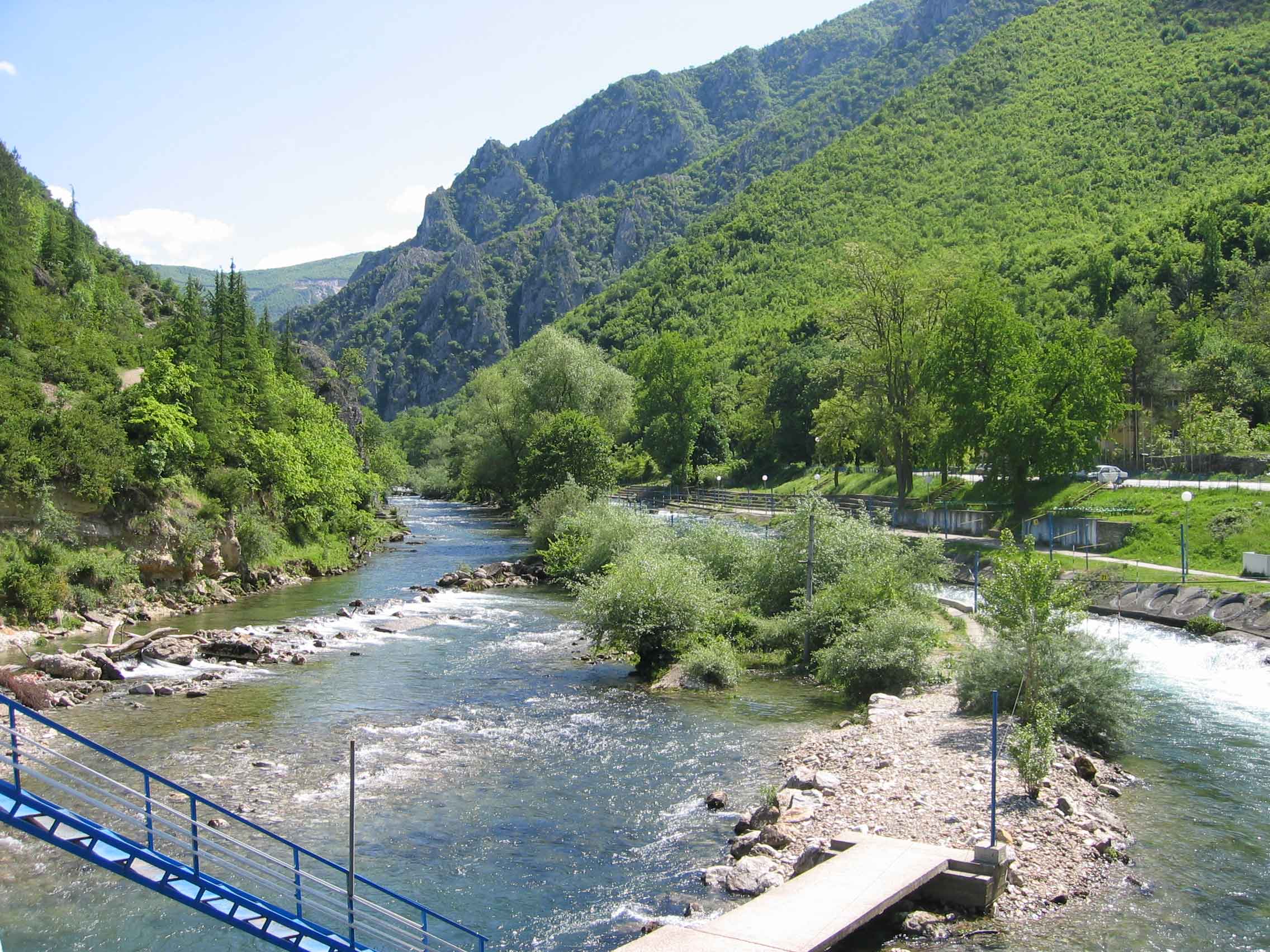 The blue bridge at Lake Matka