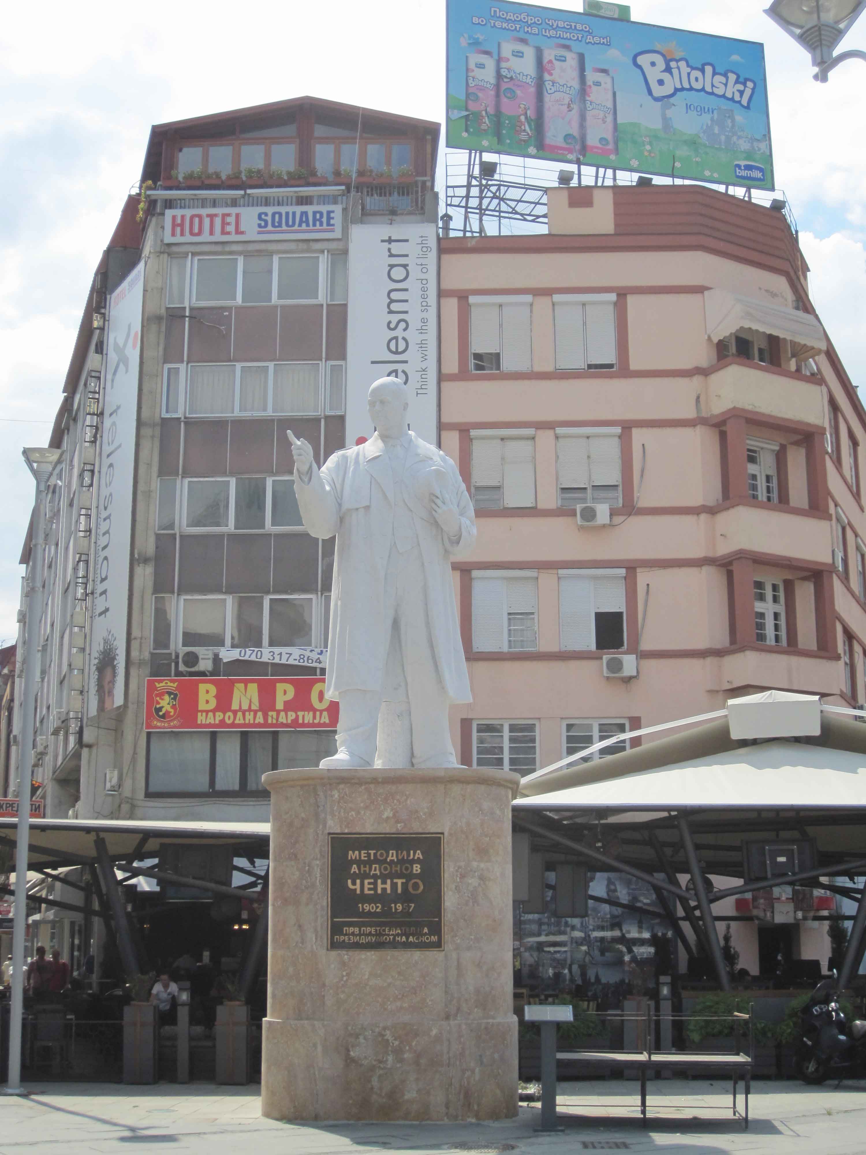 Statue of Metodija Andonov Chento in Skopje