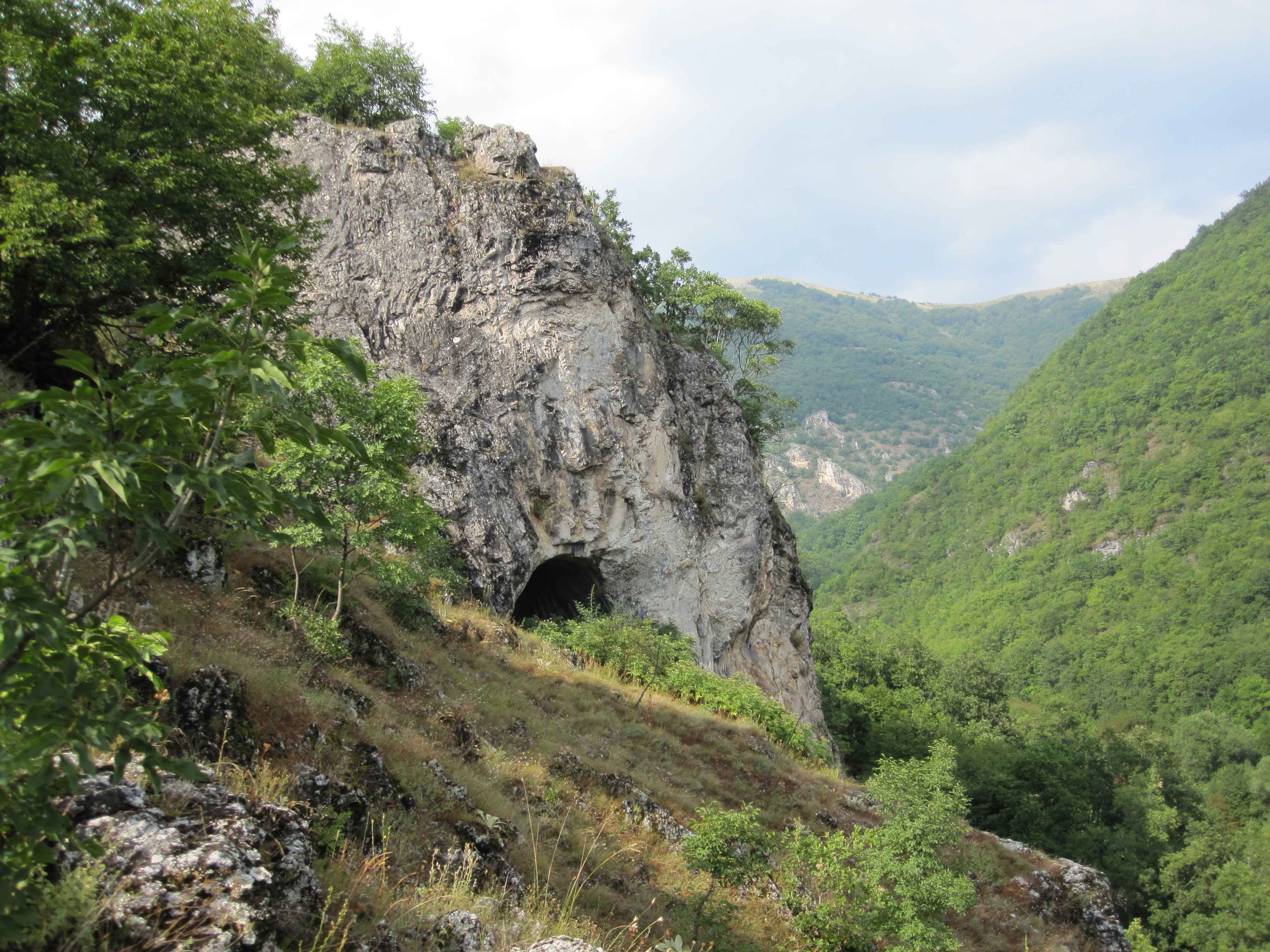 Jaorec cave in Velmej