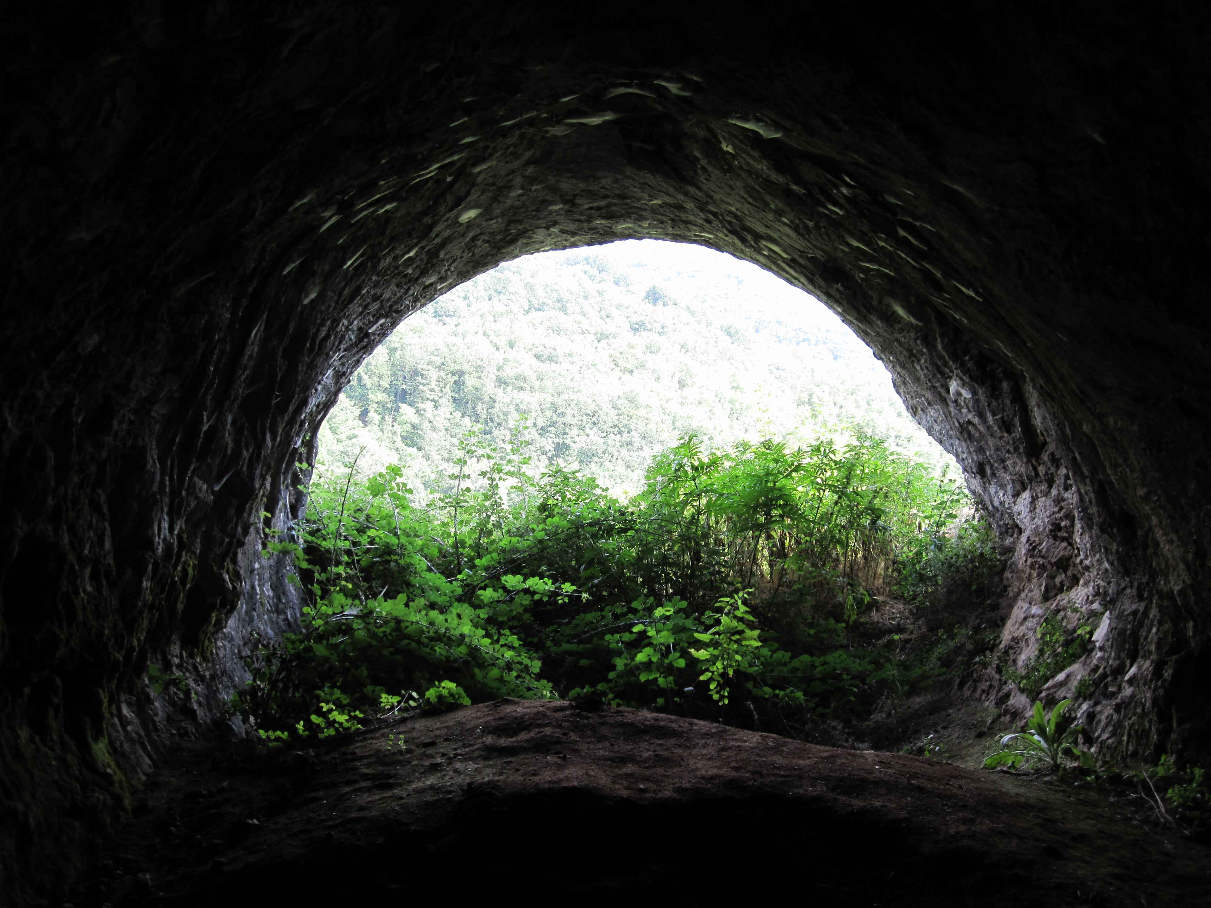 Jaorec cave in Velmej