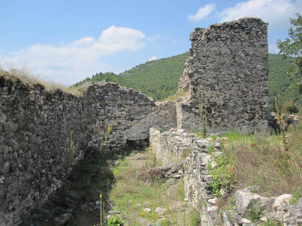 Castle by the Pchinja River between Skopje and Veles