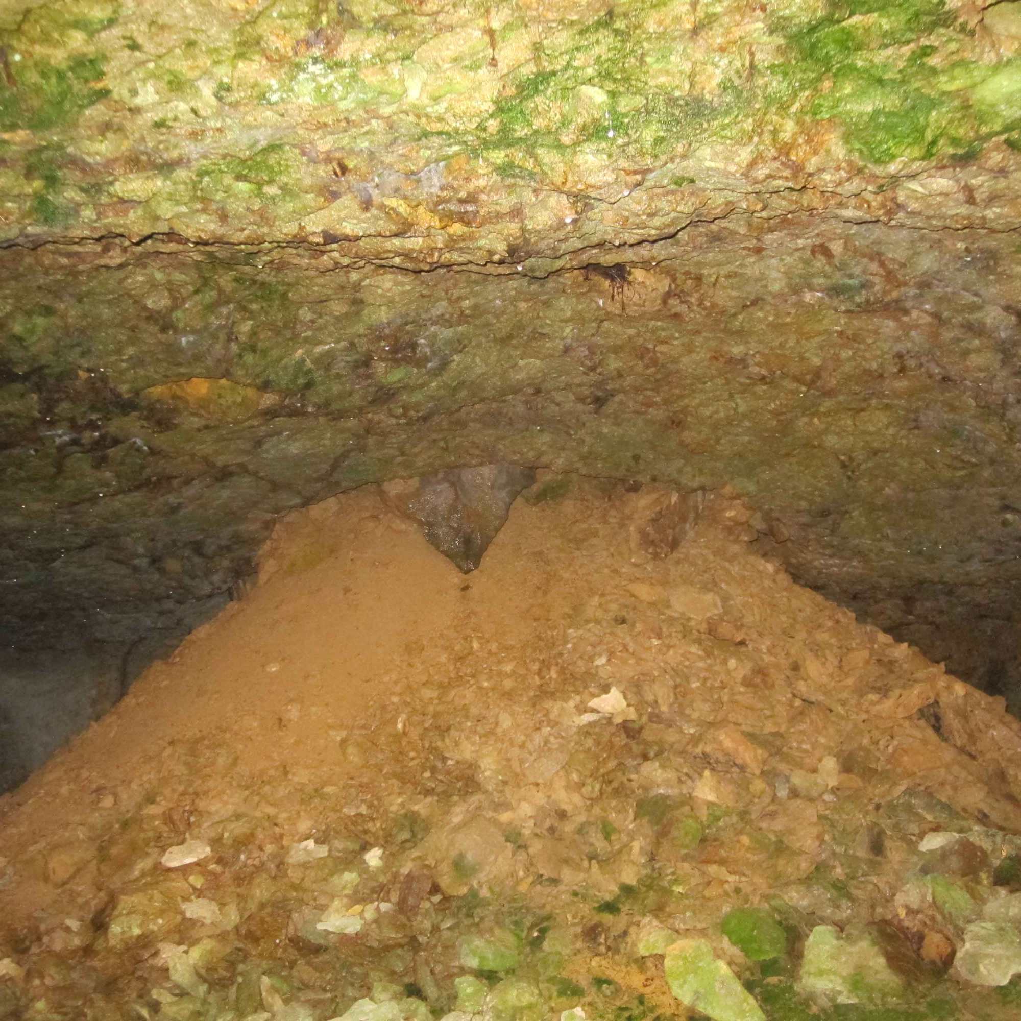 Millstone caves near Lesnovo
