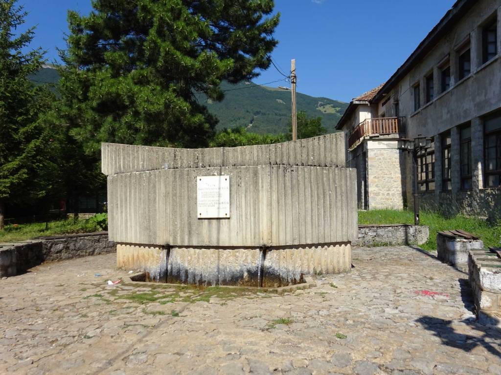 Monument in Vishni Visni in Macedonia