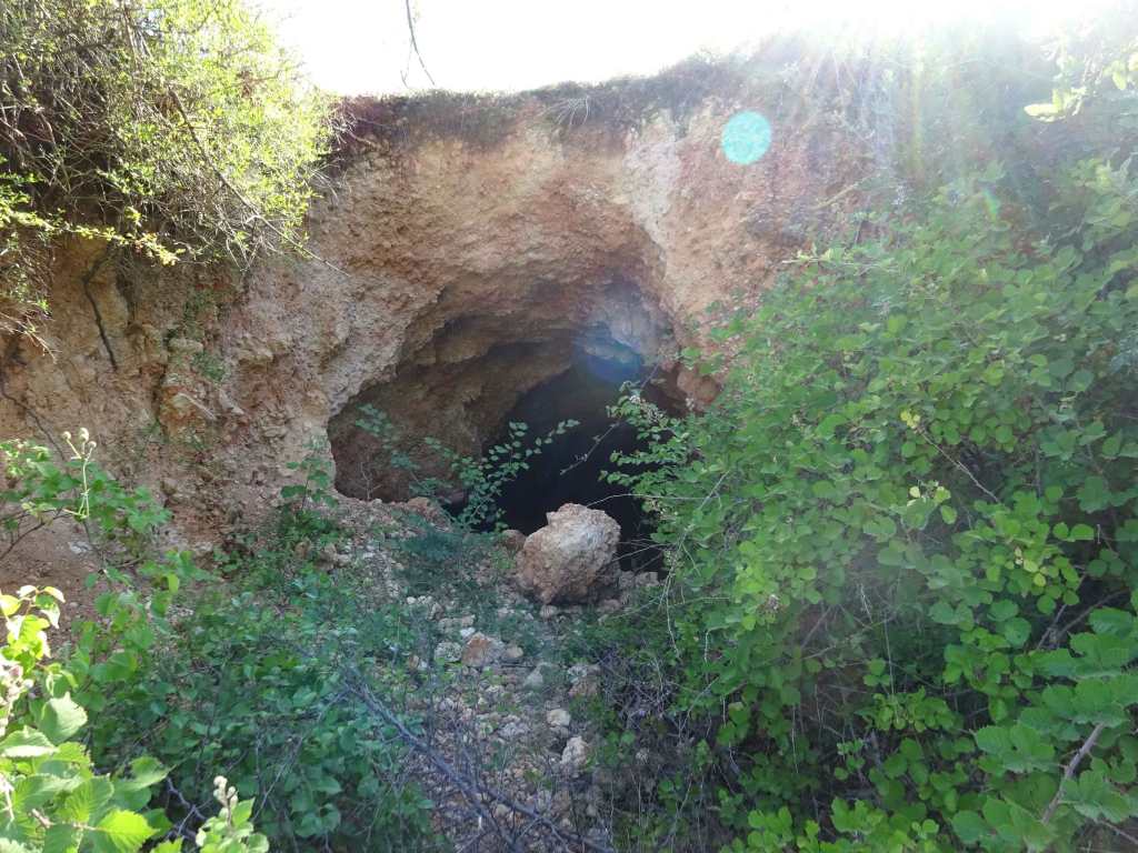 Rashche Dona Duka Cave Skopje North Macedonia