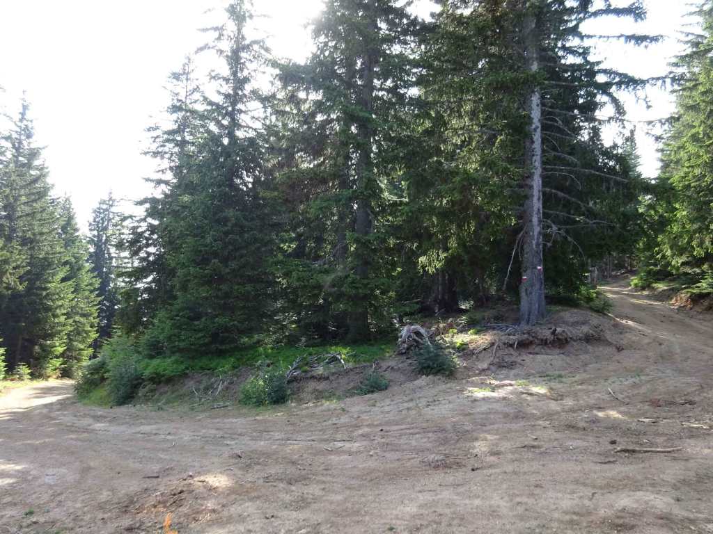 Popova Sapka hiking Tetovo North Macedonia