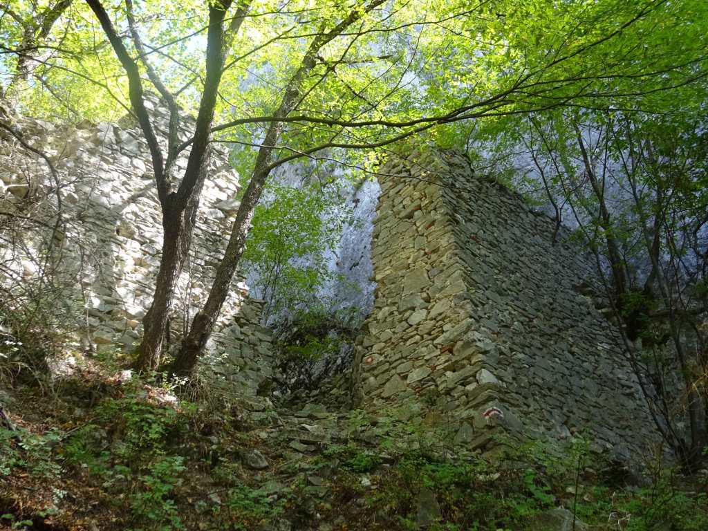 Hiking North Macedonia Lake Matka Canyon